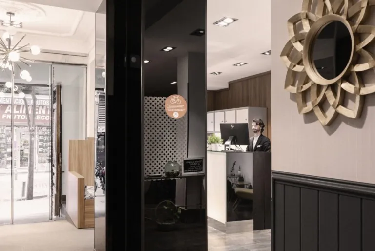 Petit Palace Tres Cruces pet friendly 1 768x514